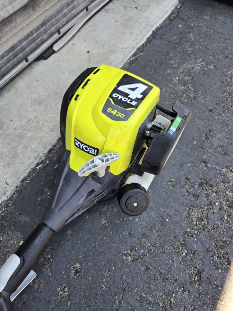 Ryobi Trimmer..4 Cycle....GAS