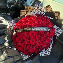 100 Roses Beautiful Bouquet 