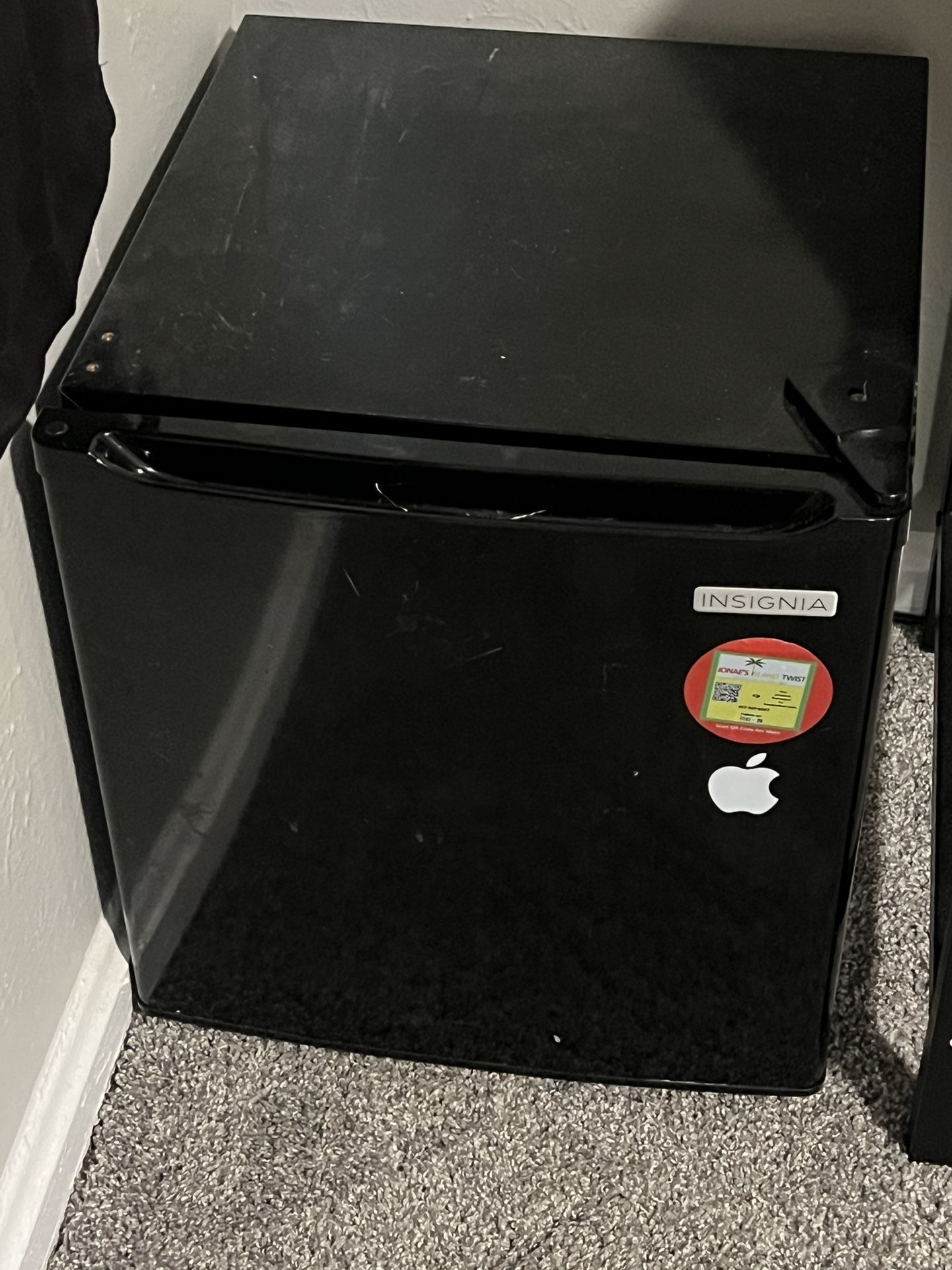 Mini Fridge And freezer