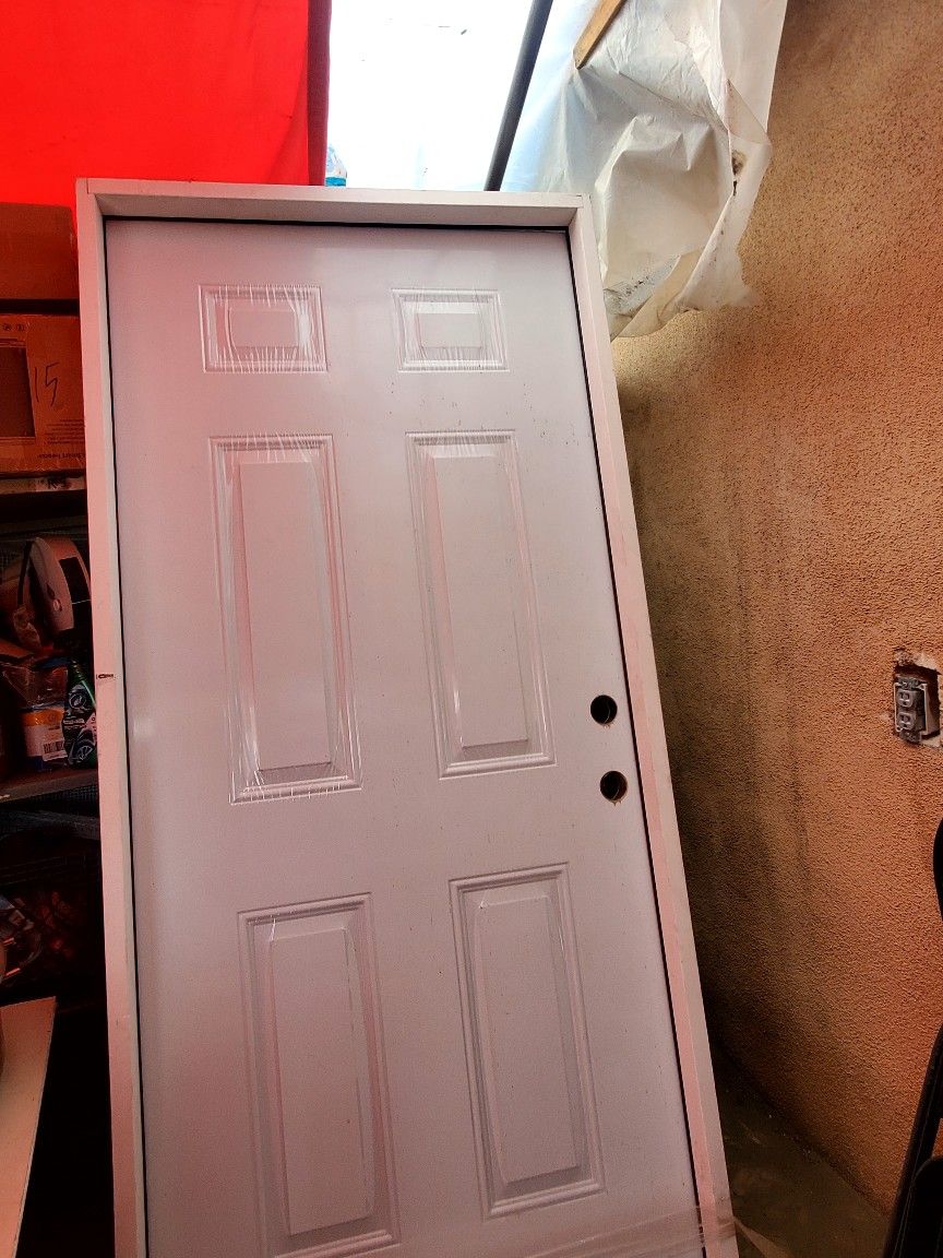 Puerta  Para Extereor 37"1/2 W 82"H  New  Door 🚪  ??  Nueva  Espara  Afuera 