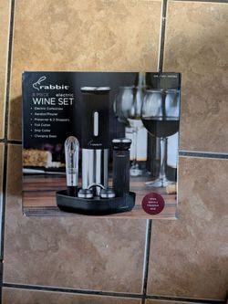 Rabbit 8-piece Electric Wine Set Corkscrew
