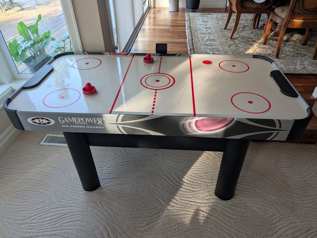 Air Hockey Table