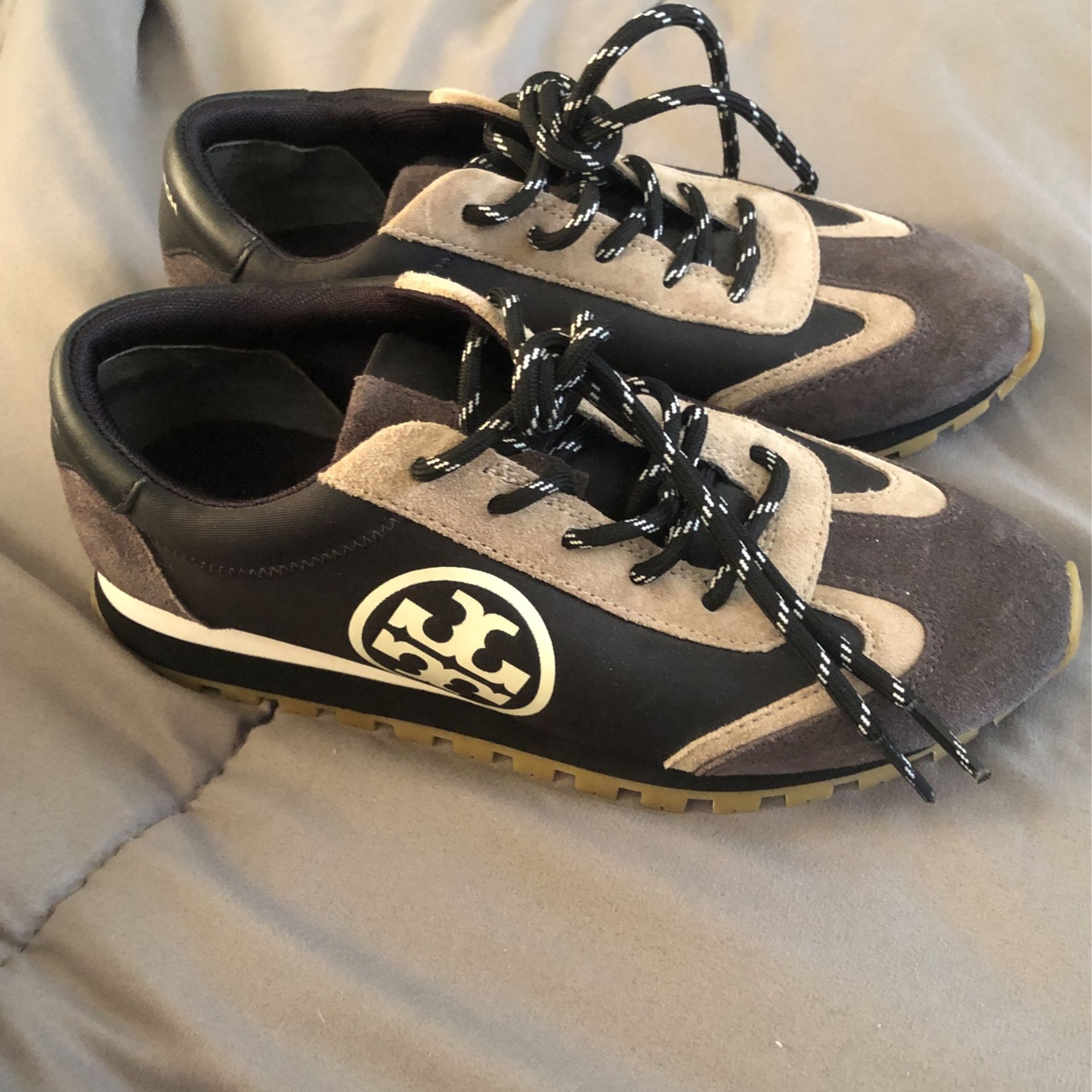 Tory Burch Athletic Shoes (Black) 