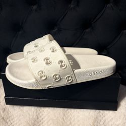 GUCCI White Slides 9