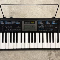 Casio LK-170 Keyboard + Stand – Great Condition