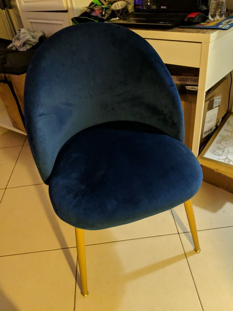 Chair Cushion is Worn Down , Confortable , .Open Box .New.