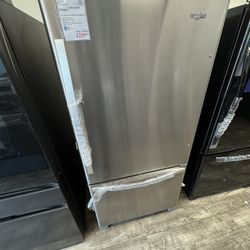 Whirlpool 33” Bottom Freezer New 