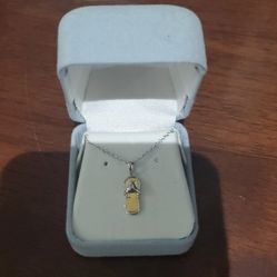 NEW! Giftable! Sterling Silver Diamond Flip Flop pendant necklace retail $50 