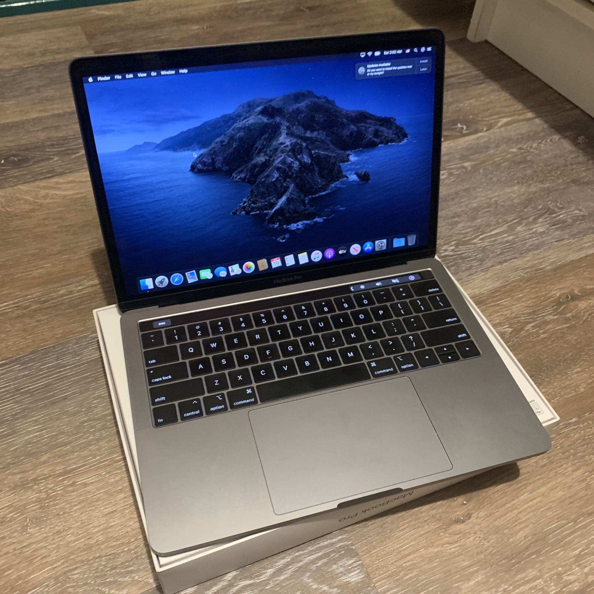 MacBook Pro 2019 13” touchbar like new