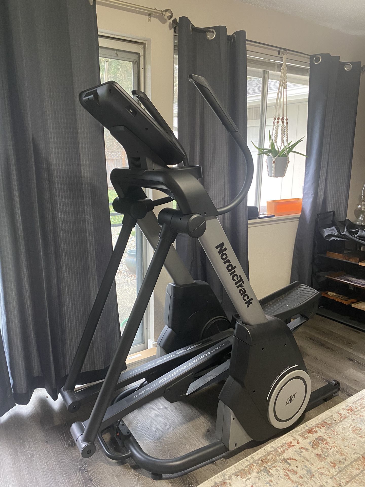 NotdicTrack Elliptical  $950