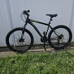 Schwinn Mountain Bike 