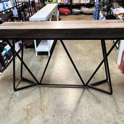 !! !! CONSOLE TABLE NEW IN THE BOX X $65.00 …. DELIVERY FREE MANTECA !