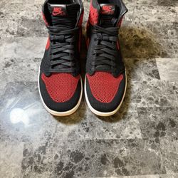 Air Jordan 1 Flyknit Bred 
