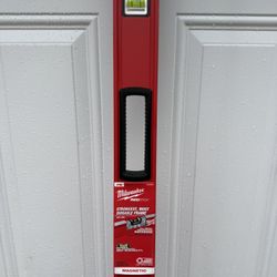 Milwaukee 78in REDSTICK Magnetic Box Level NEW