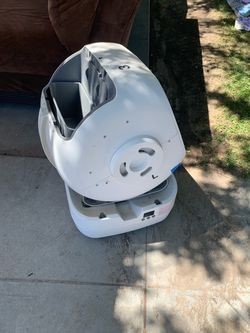 Cat litter box