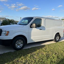 Work Van Nissan Nv 2500