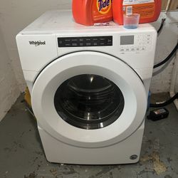 Whirlpool Stackable Washer & Dryer 