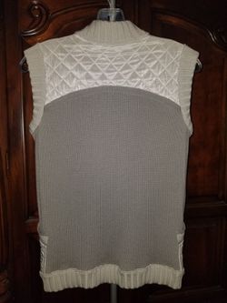 Chanel Sleeveless Quilted Sweater for Sale in Sugar Land, TX - OfferUp