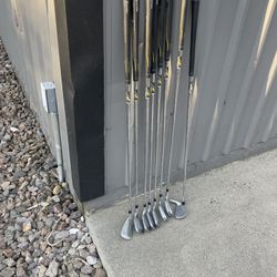 Golf Clubs (Taylormade)