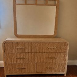 Dresser With Mirror (detachable) 