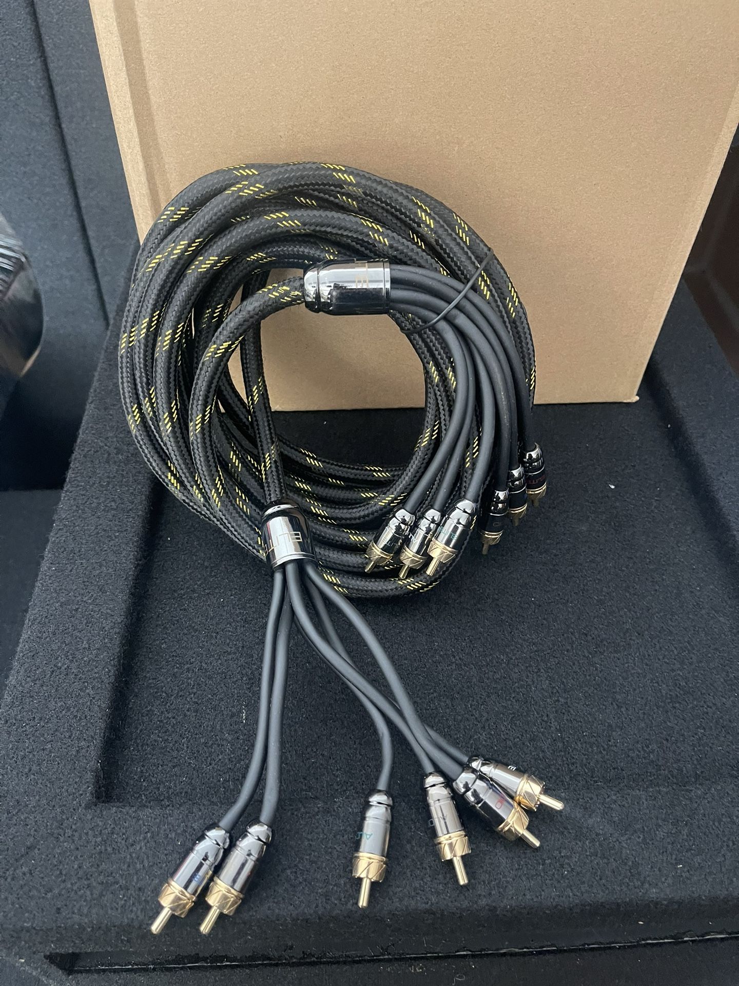 NEW Elite Audio Pro Series 17ft. 6-Channel Car Audio RCA Cable