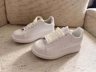 ALEXANDER MCQUEEN Oversized Women's White Sneakers