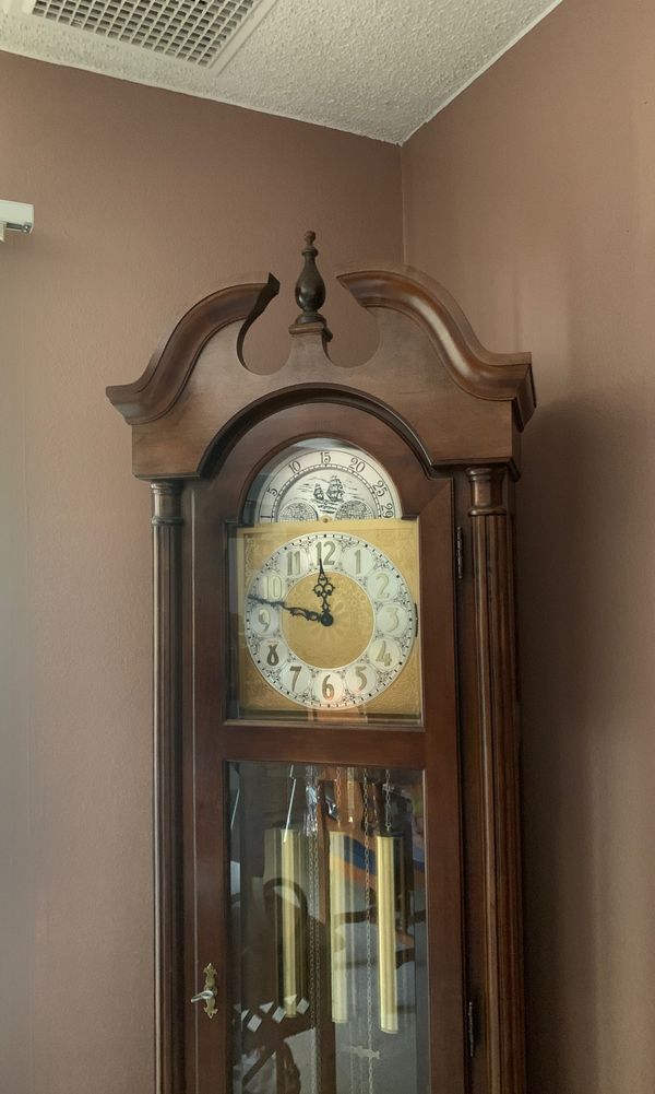 Ridgeway 1970 grandfather clock for Sale in Glendale, AZ OfferUp