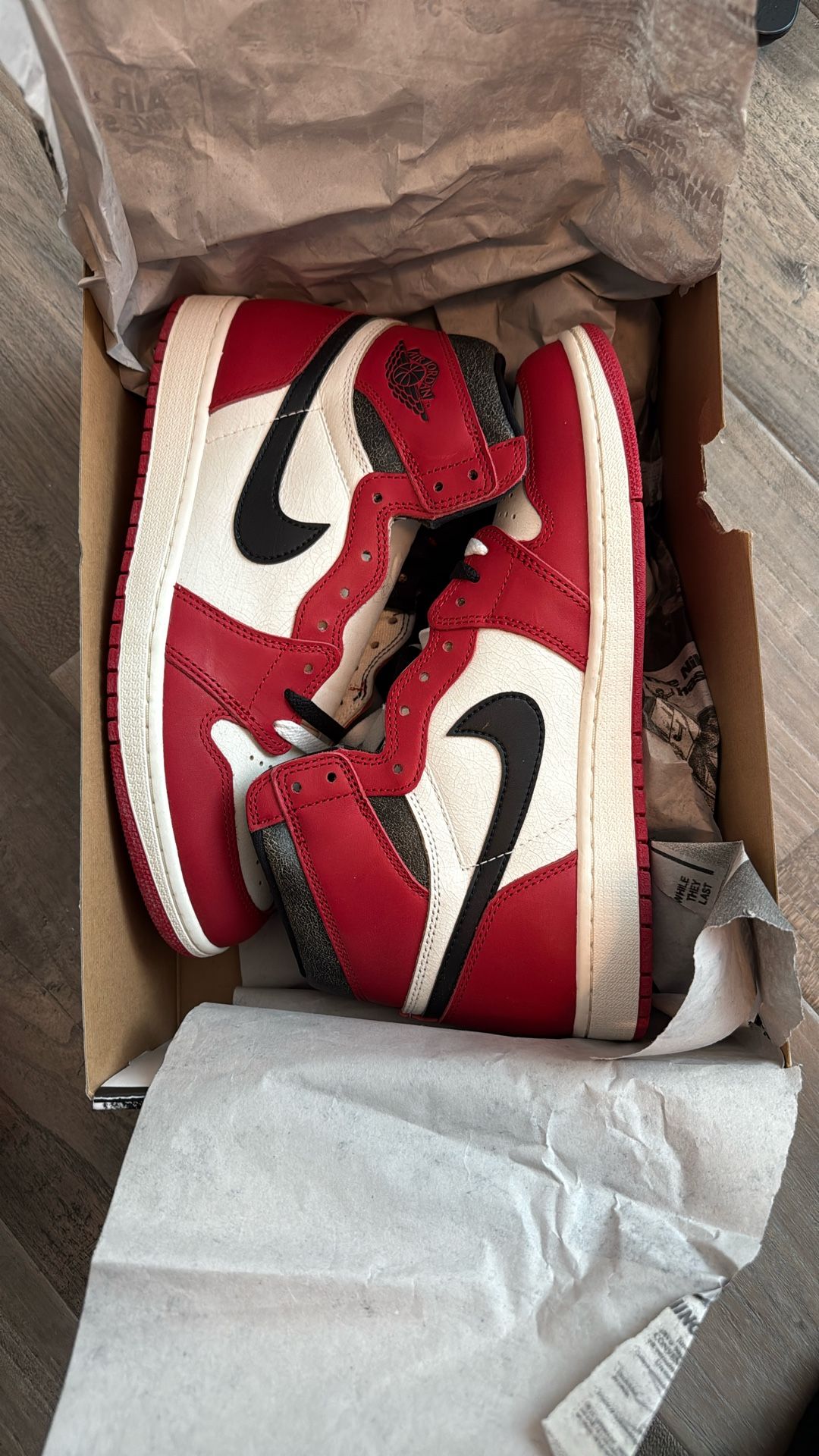 AIR JORDAN 1 CHICAGO “LOST AND FOUND” OG