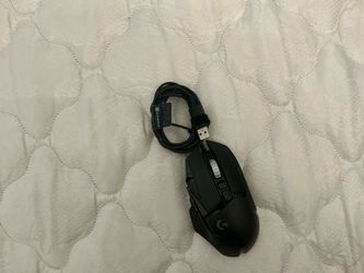 Logitech G502 hero mouse