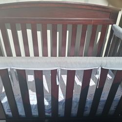 Baby Crib Like New