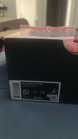 Air Jordan 1 Mid GS Black Infrared Size 5Y