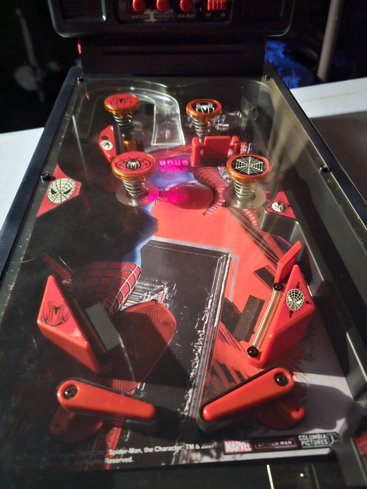 SPIDER MAN 3  PINBALL MACHINE IN EXCELLENT WORKING CONDITION 