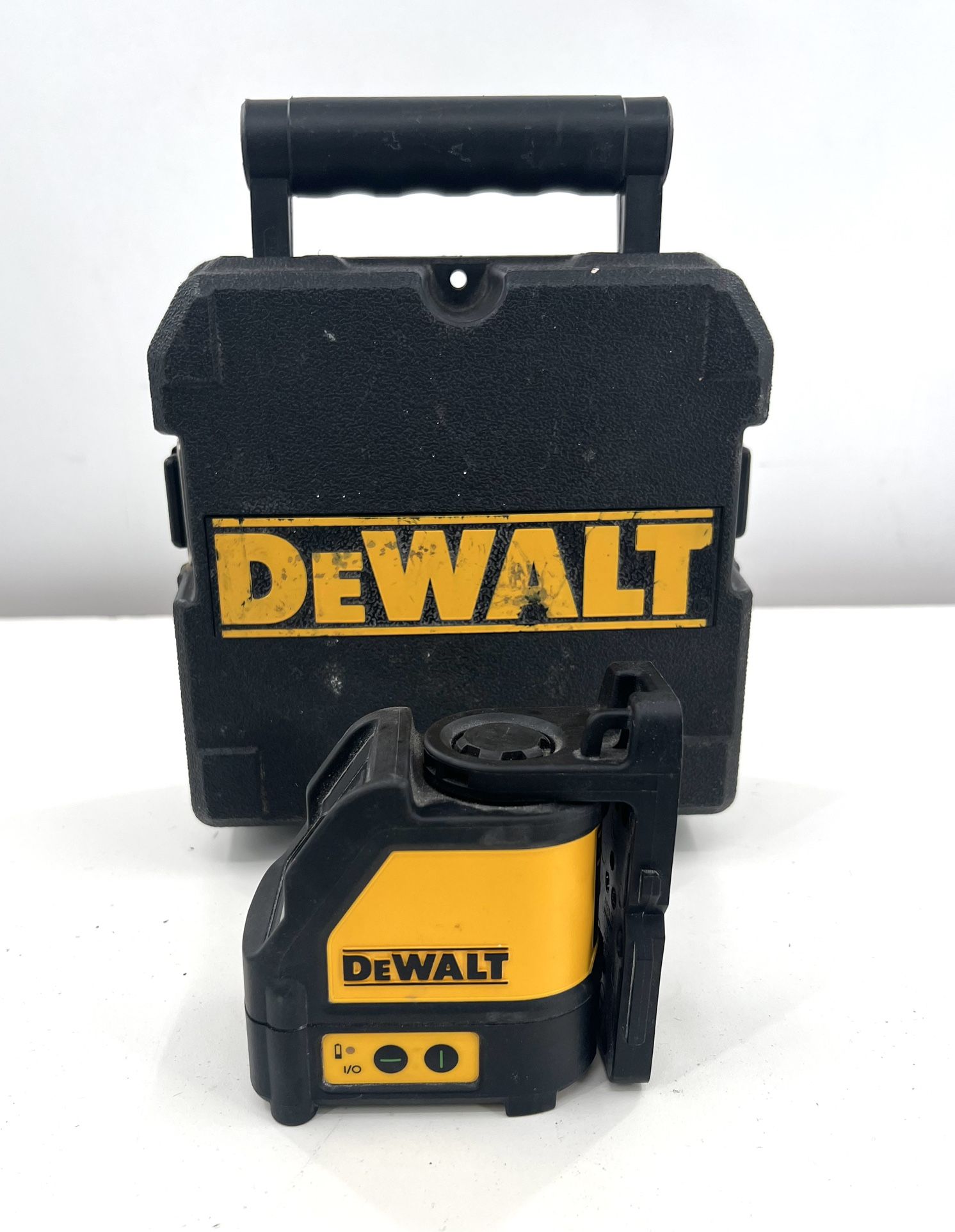 DEWALT LASER LEVEL DW088CG