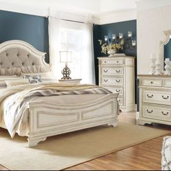 Ashley Bedroom Set 5pc Queen 🚛😍❤️