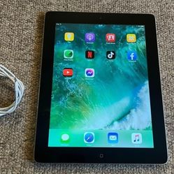 iPad 4, iCloud, and Factory UNLOCKED ,Excellent Condition 
