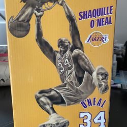 Los Angeles Lakers Shaquille O’Neal Bronze Statue 