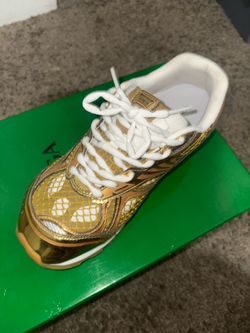 Gold bottega veneta