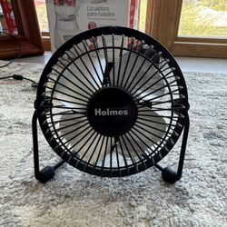 Holmes USB Desk Fan