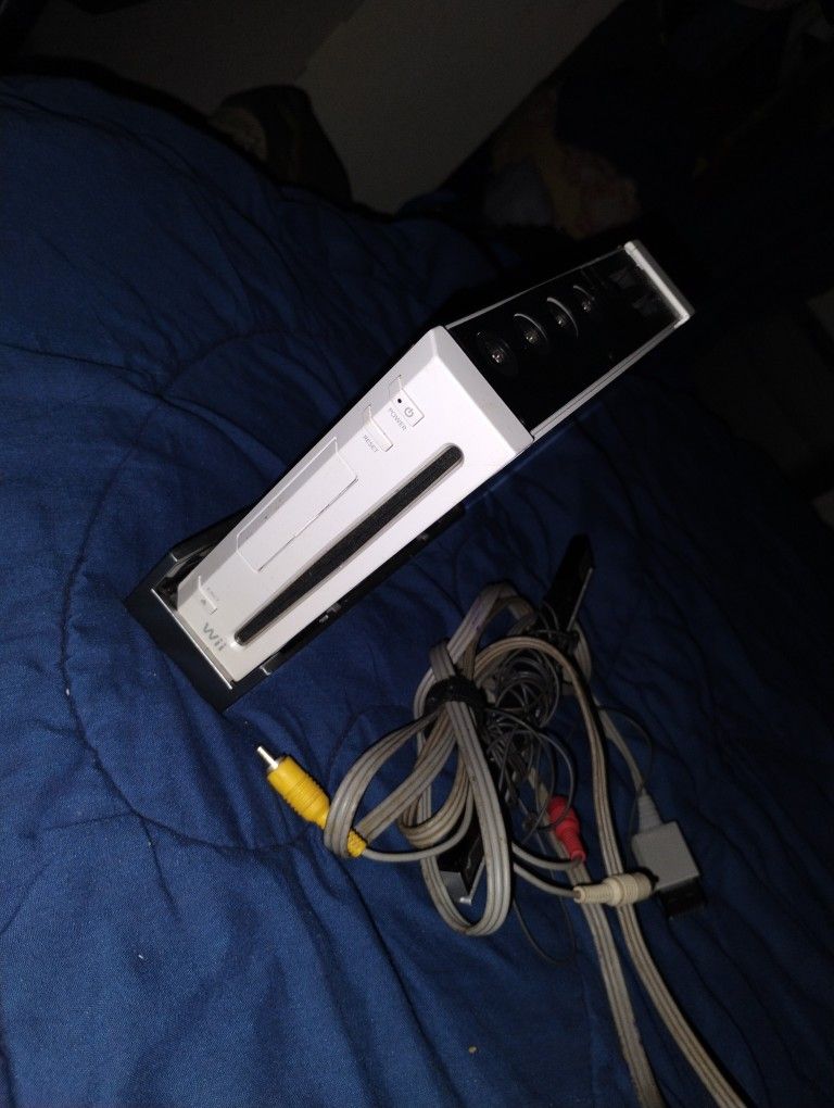 Wii Stand New power Supply And Audio 3 Way Cables. 