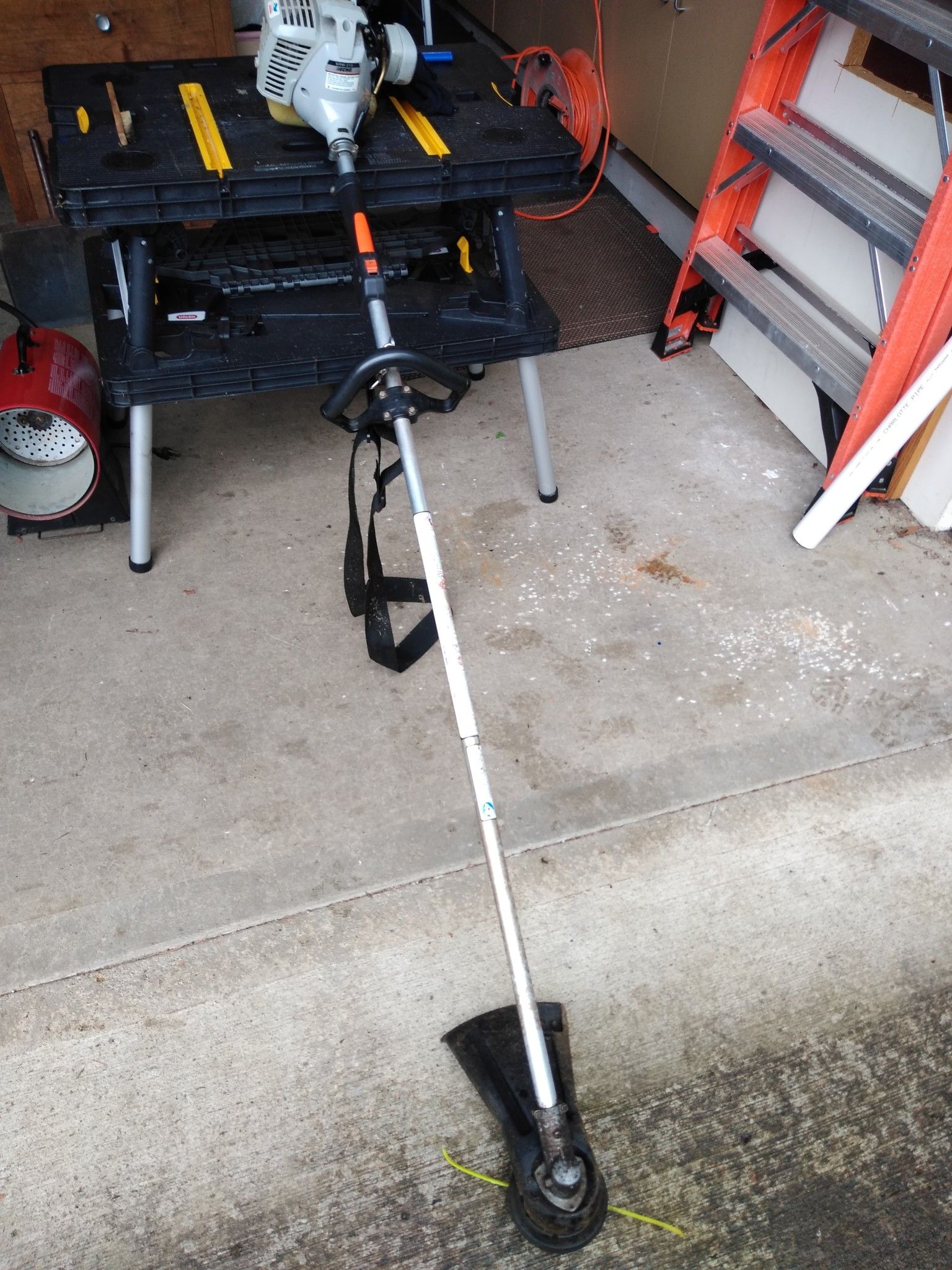 Echo SRM 210 String Trimmer for Sale in Enumclaw, WA OfferUp