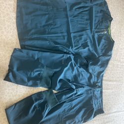 Woman’s Nursing Scrub 