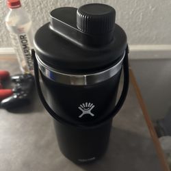 Hydro Flask Oasis 128oz Black Thermos Water Bottle 1 Gallon
