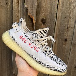 Yeezy 350 Boost Zebra
