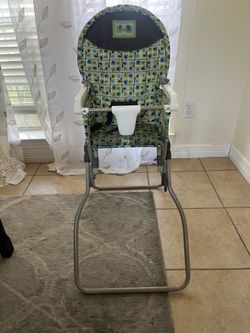 Cosco Kids Highchair for Baby, Simple Foldable High Chair, Convenient, Lightweight, and Compact Design, Elephant Squares