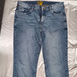 Women’s Clothes 
