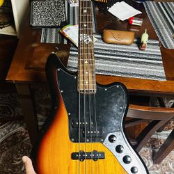 fender squier jaguar bass