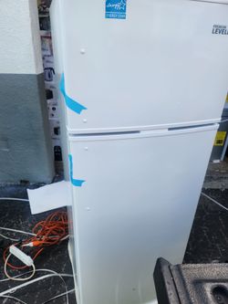 Refrigeradora De 7ft.cub 21x21x57
