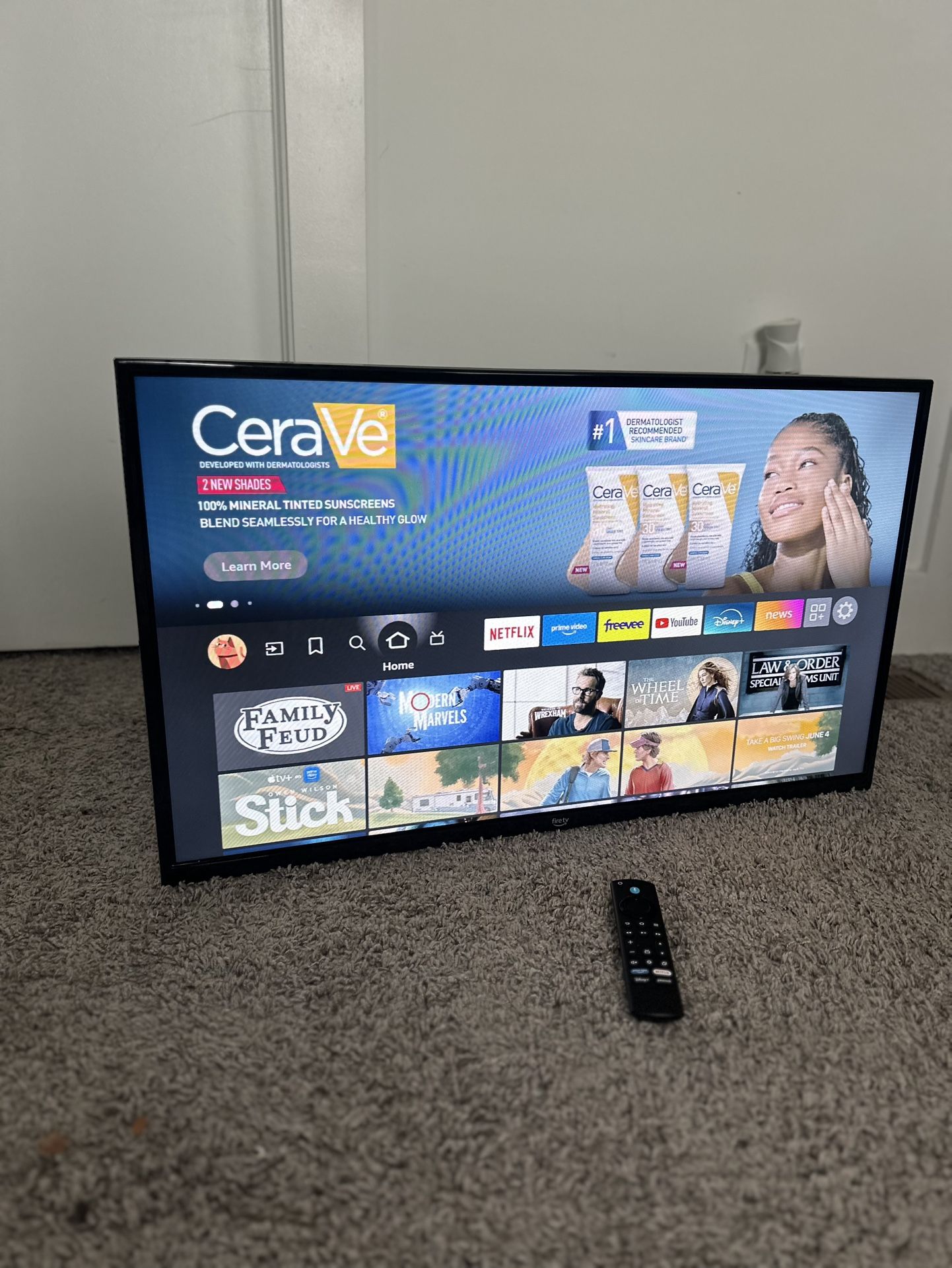 32” Amazon TV w/ Mount Attached
