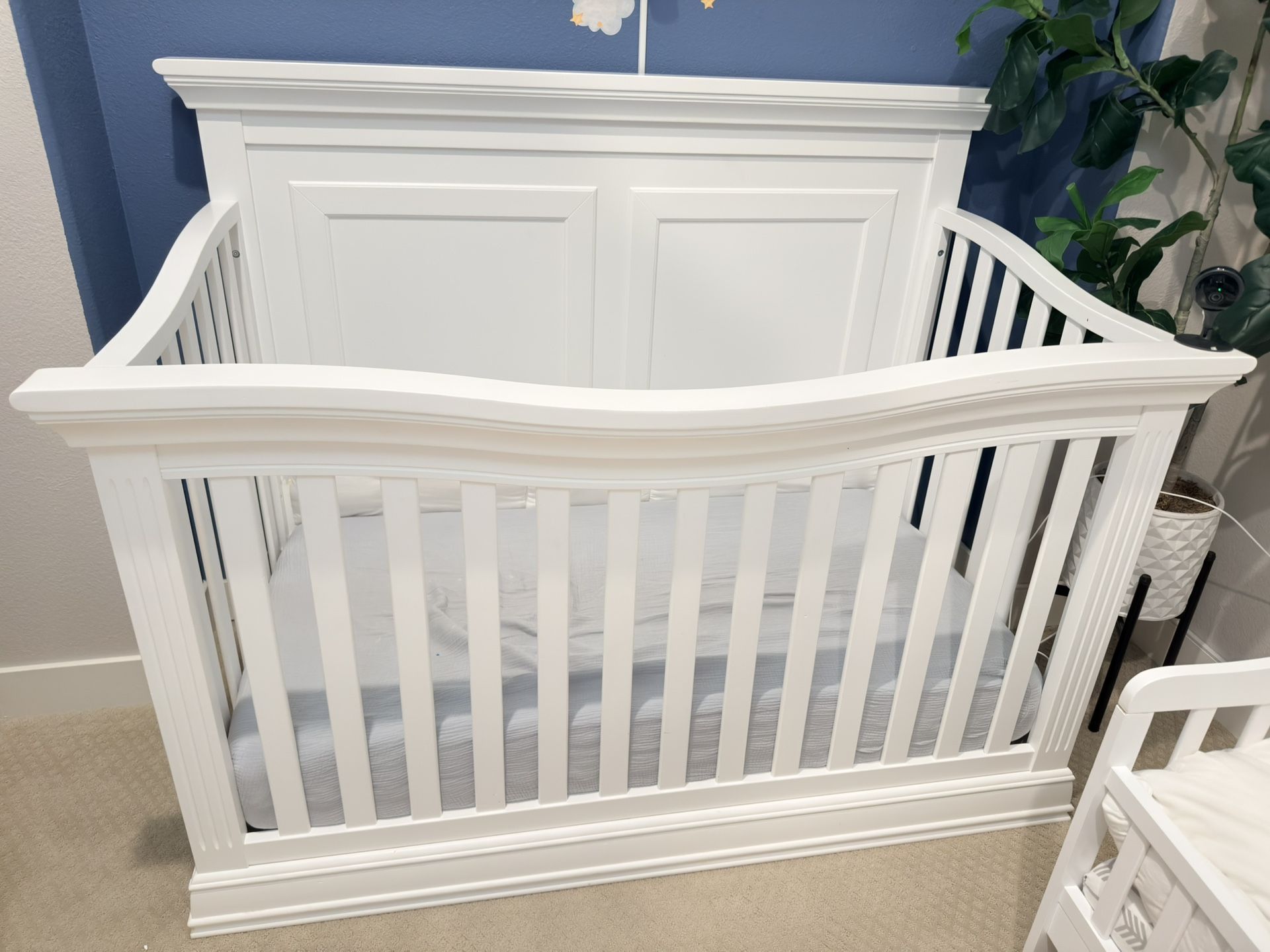 Baby Crib- Great Condition. $150