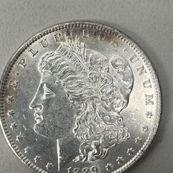 1889P Morgan Dollar. Au Condition